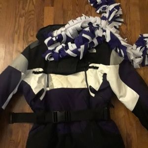 NORTH FACE SKI JACKET W/SCARF